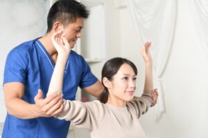 肩甲骨がキーマン？！運動が苦手でも始められるダイエット法