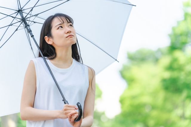 雨が続く季節「梅雨太り」って本当にあるの？