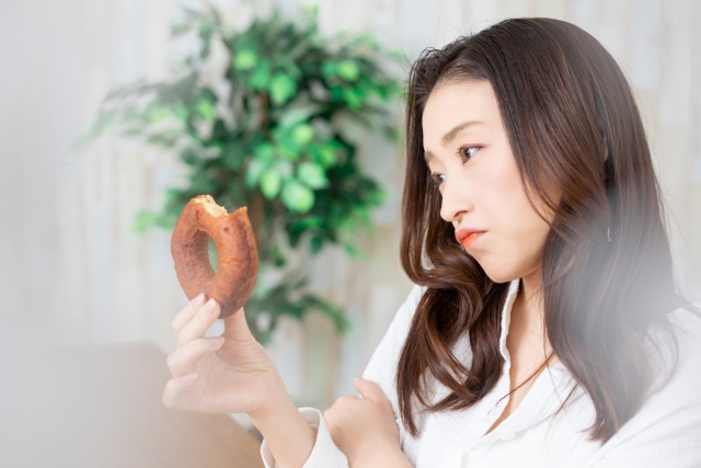 間食をしながらでもダイエットする秘訣とは？