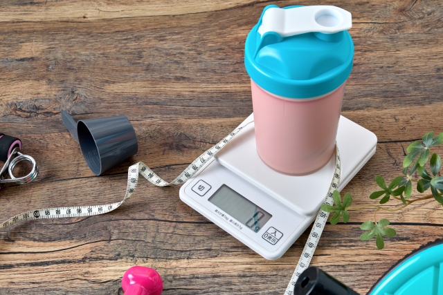 プロテインは運動しない日も飲んだ方がいい？