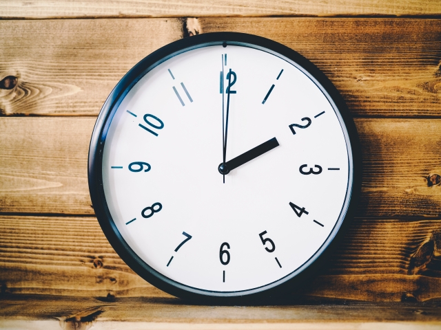 夜遅くの食事はどう調整すべき？