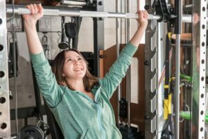 有酸素運動と筋トレ、どっちが痩せる？
