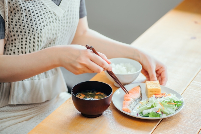 朝・昼・夜、どの食事を一番意識する？ダイエットの食事バランス